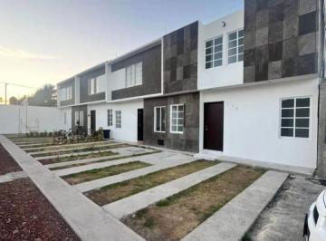 Casa de 2 habitaciones, Toluca · Casa en Renta Toluca Santa María Totoltepec