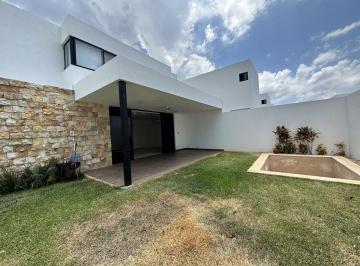 0b114875014e8f80266ee18be40b9efc7add375df8fcb4720aef234b32b0cac4 · Renta de Casa en Temozón Norte Privada Amidanah