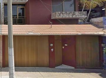 Casa de 4 habitaciones, Tonalá · Casa en Venta en Zona de Vias de Acceso Principales en Guadalajara Jal.