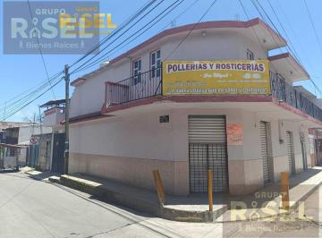 Casa · 235m² · 3 Recámaras · 2 Estacionamientos · Casa en Las Vigas con 3 Locales y Estac. 2 Carros