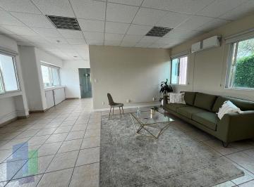 e12f8eccf2bd06a2199add803a6c2a1f4b0703f1b2d7071fb536fcb6eab1035f · Piso de Oficinas en Renta con Privados y Aire Acondicionado.