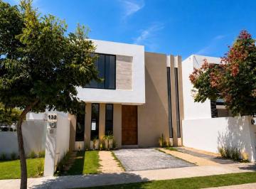 Casa de 3 habitaciones, León · Casa en Venta Mayorca Residencial León, Gto