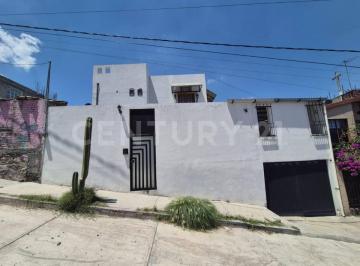 Casa · 181m² · 2 Recámaras · 2 Estacionamientos · Casa en Venta, Lomas San Carlos, Ecatepec de Morelos, Estado de México.