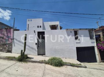 Casa · 181m² · 2 Recámaras · 2 Estacionamientos · Casa en Venta, Lomas San Carlos, Ecatepec de Morelos, Estado de México.
