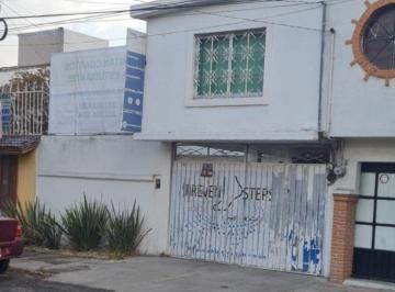 Casa · 5 Recámaras · 1 Estacionamiento · Renta Casa Av Principal Col. San Manuel
