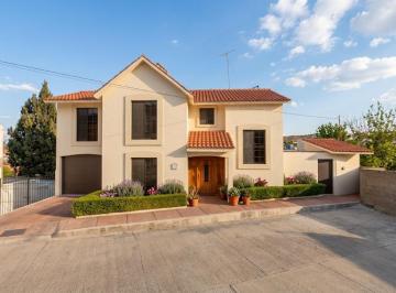 Casa de 4 habitaciones, Hidalgo del Parral · Casa de 915 m² con 4 Recámaras en Venta en del Parque