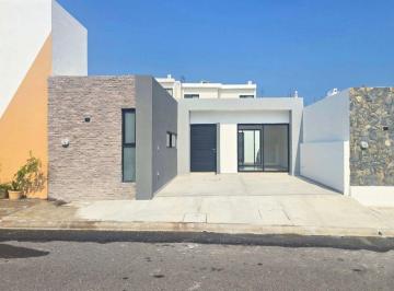 Casa de 2 habitaciones, Alvarado · Casa de un Piso con 2 Recamaras en Venta Fracc. Lomas de La Rioja