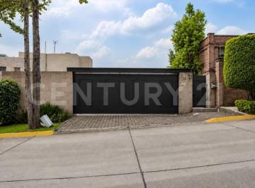 Casa · 380m² · 4 Recámaras · 3 Estacionamientos · Venta Casa Bosques de La Herradura Huixquilucan 11340
