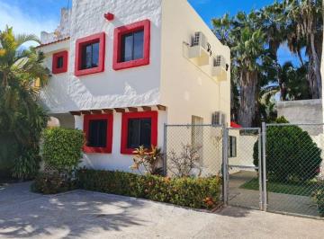 Casa en condominio · 150m² · 3 Recámaras · 2 Estacionamientos · Casa en Renta en Quintas del Mar, Mazatlan, Sinaloa
