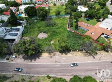 Terreno / Lote · 2685m² · Terreno en Venta en Paseo Jurica, Jurica Campestre, Queretaro.