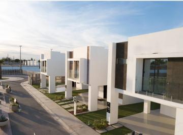 Casa de 4 habitaciones, Mexicali · Casa en Venta, en Av Helios 3705, Altaria Residencial, Mexicali Baja California, C. P. 21395 México