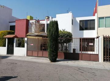Casa en condominio de 3 habitaciones, San Pedro Cholula · Casa en Venta Fracc. Fuentes de Saint Germain