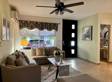 Casa en condominio de 3 habitaciones, Solidaridad · Hermosa Casa de 3 Recámaras - 2.5 Baños en Venta / La Joya III, Playa del Carmen