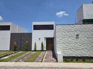 Casa en condominio · 120m² · 3 Recámaras · 2 Estacionamientos · Nta de Casa en Residencial Cisnes en Metepec