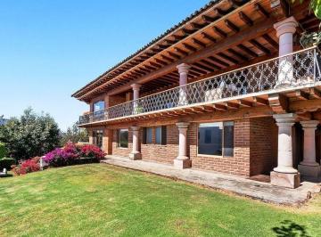 4a3993b694d23d7f4a02fa783661b913dfd78b30c17fc5c998c246b499cff33e · El Escondrijo, La Peña, Valle de Bravo. Espectacular Casa en Fraccionamiento