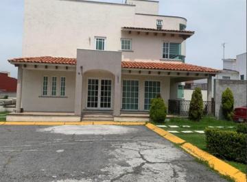 Casa en condominio · 259m² · 3 Recámaras · 3 Estacionamientos · Venta de Casa en Ex Hacianda San José en Toluca