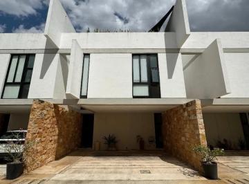Casa · 180m² · 3 Recámaras · 2 Estacionamientos · Casa - Benito Juárez Nte