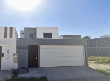 Casa de 3 habitaciones, Monclova · Casa de 200 m² con 3 Recámaras en Venta en Monclova