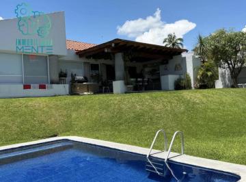 Casa · 153m² · 4 Recámaras · 2 Estacionamientos · Venta Casa Fraccionamiento Colinas de Santa Fe, Xochitepec Morelos