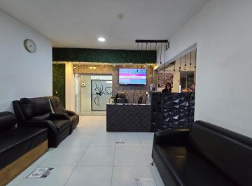 Oficina · 500m² · 2 Estacionamientos · Clinica en Renta, Av Bonampak, Cancun
