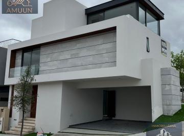 Casa · 190m² · 3 Recámaras · 2 Estacionamientos · Casa en Venta, en La Zona Diamante de San Luis Potosi, Lomas del Pedregal.