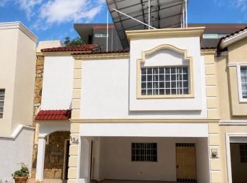Casa de 3 habitaciones, San Pedro Garza García · Casa Renta en Santa Engracia, San Pedro, Alado de Punto Valle