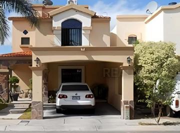 Casa de 4 habitaciones, Hermosillo · Casa de 210 m² con 4 Recámaras en Venta en Montecarlo, Sonora