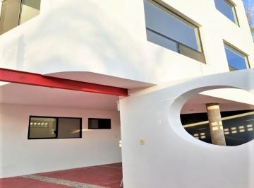Casa de 6 habitaciones, Querétaro · Venta Casa Arboledas 6 Recamaras 2 Deptos5 Baños Cto Servicio Excelente Vista Ideal Inversionista