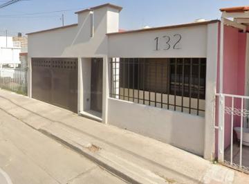 Casa de 3 habitaciones, Aguascalientes · Casa de 166 m² con 3 Recámaras en Venta en Colinas del Rio Agsc