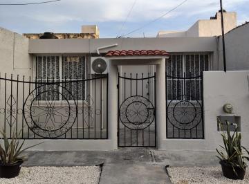 Casa , Cancún · Casa Amueblada en Ecxelente Ubicacion Centrica