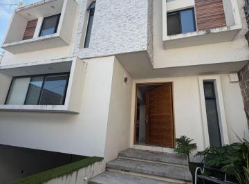 Casa de 4 habitaciones, Morelia · Casa en Venta Bosque Camelinas