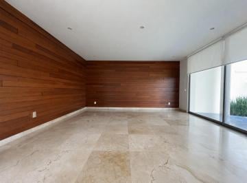 Casa · 420m² · 4 Recámaras · 2 Estacionamientos · Casa en Lomas de Tecamachalco