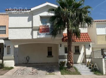 Casa · 3 Recámaras · Casa en Renta en Senda Real