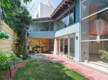 Casa de 4 habitaciones, Naucalpan de Juárez · Casa en Venta en Ciudad Brisa, Naucalpan | 657 m² de Construcción | Jardín