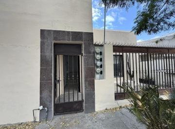 Oficina · 200m² · 6 Recámaras · 2 Estacionamientos · Casa en Renta Para Oficina - Deportivo Obispado, Monterrey