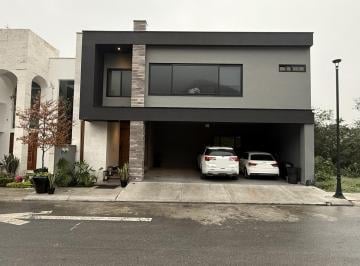 Casa · 501m² · 3 Recámaras · 3 Estacionamientos · Casa en Venta Priv Santa Isabel - Zona El Barro Carr Nacional Monterry