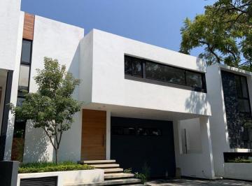 Casa de 3 habitaciones, Cuernavaca · Casa en Fraccionamiento con Vigilancia en Zona Norte en Cuernavaca, Morelos