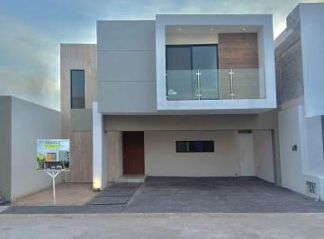 Casa · 219m² · 3 Recámaras · 2 Estacionamientos · Casa en Venta Los Viñedos Torreon, Coah