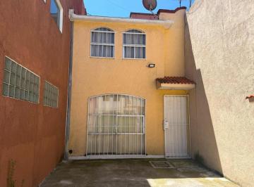 Foto 1 · Casa en Renta en Sauces I, Toluca.
