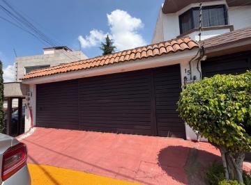 Casa de 3 habitaciones, Naucalpan de Juárez · Casa en Venta en Jardines de Satélite