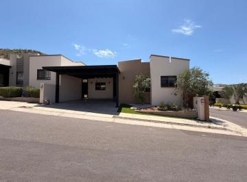 Casa de 3 habitaciones, Hermosillo · Casa en Venta en Cardeno Residencial