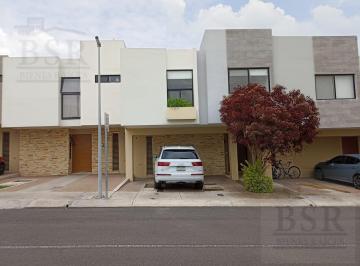 FACHADA · Casa en Renta en El Refugio Condominio Alanna Fresno 1491