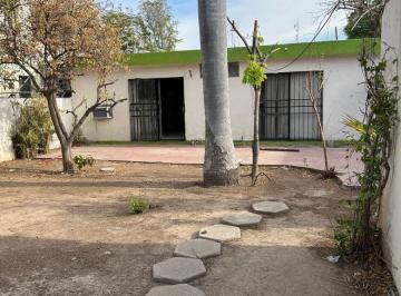 Casa de 4 habitaciones, Hermosillo · Casa en Venta en Colonia Centenario