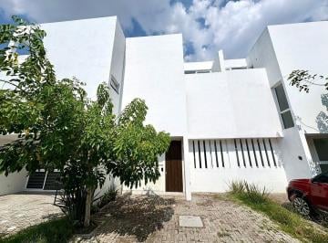 ee0a8f431c9c9fd6a29076d61c494fffa3cb0302f5365e27f723f8e0ee1bd9a0 · Se Renta Casa de 3 Recamaras en Barlovento – Zona El Fortín
