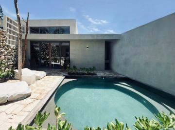Casa · 149m² · 2 Recámaras · 2 Estacionamientos · Casa en Venta en Jesus Carranza en Mérida Yucatán.