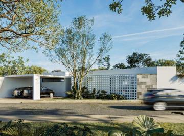 Casa · 243m² · 3 Recámaras · 2 Estacionamientos · Casa en Chichi Suárez