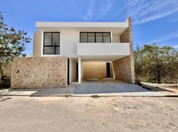 Casa · 300m² · 4 Recámaras · 2 Estacionamientos · Casa en Venta en Dzitya, Mérida Yucatán.