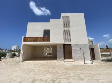Villa · 172m² · 2 Recámaras · 2 Estacionamientos · Villa en San Benito