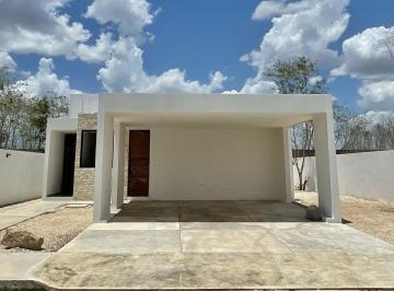 Casa · 209m² · 3 Recámaras · 3 Estacionamientos · Casa en Pueblo Yaxkukul