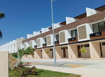 Casa · 141m² · 2 Recámaras · 2 Estacionamientos · Townhouse en Venta en Dtzitya, Mérida Yucatán